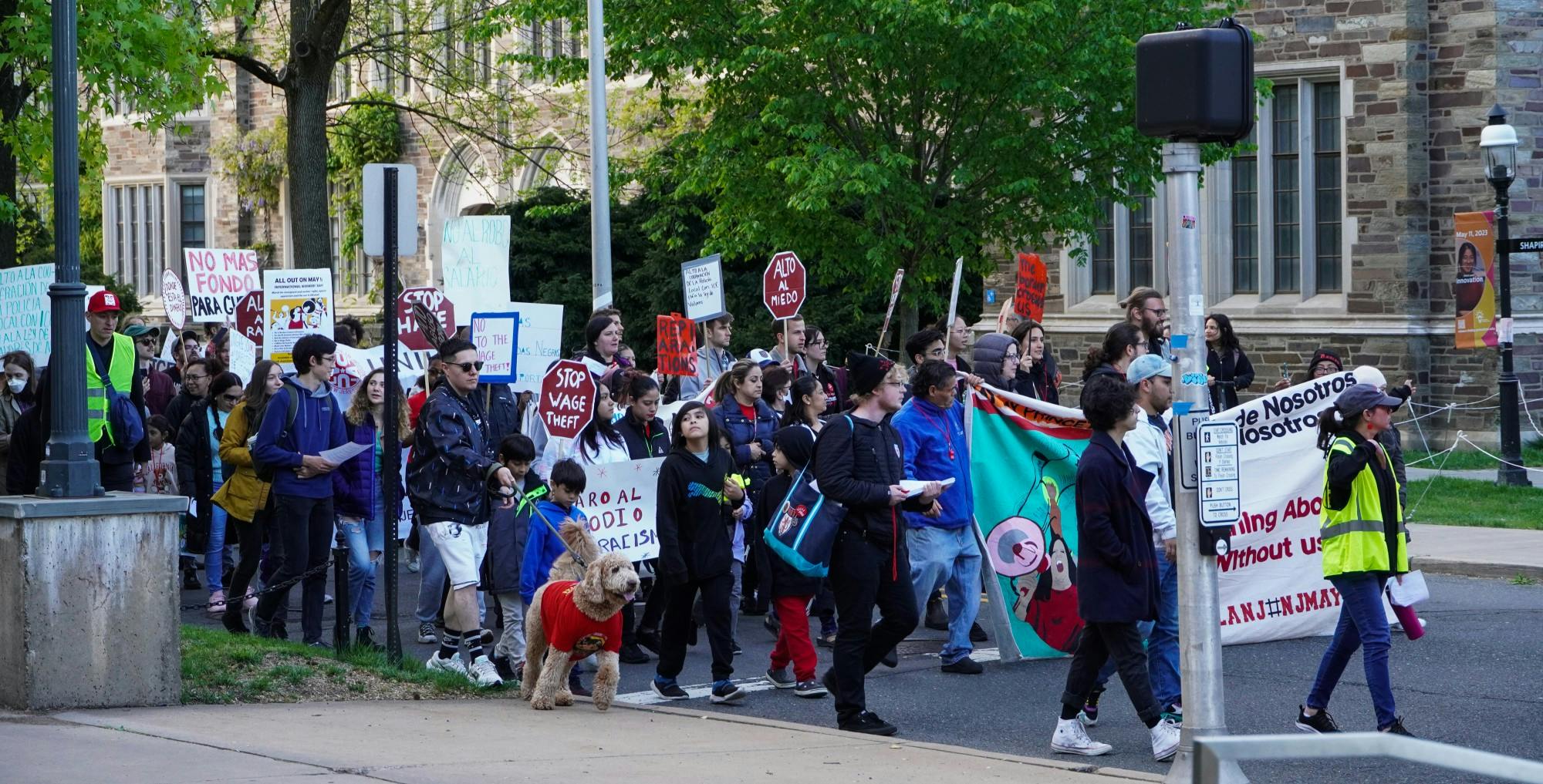 [best 4 head image] Protest on street - Louisa Gheorghita.jpg