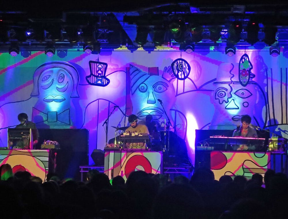 <h6>“Animal Collective @ The Concord, Chicago 2-27-2016 (24991226889).jpg” by Mary Beeze (swimfinfan) / <a href="https://www.flickr.com/photos/swimfinfan/24991226889/" target="_self">CC BY-SA 2.0</a></h6>
