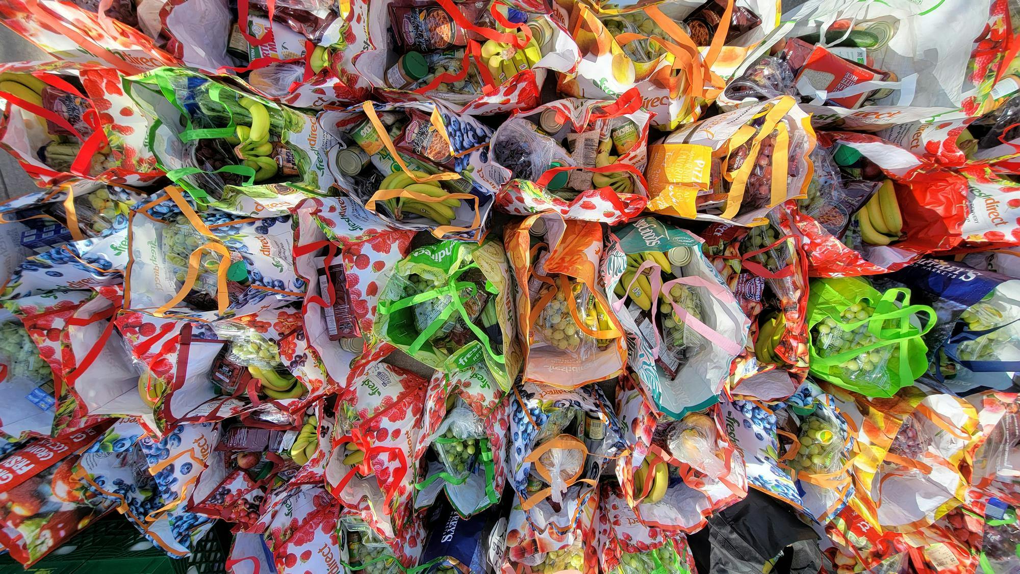 Food bags for Princeton families 