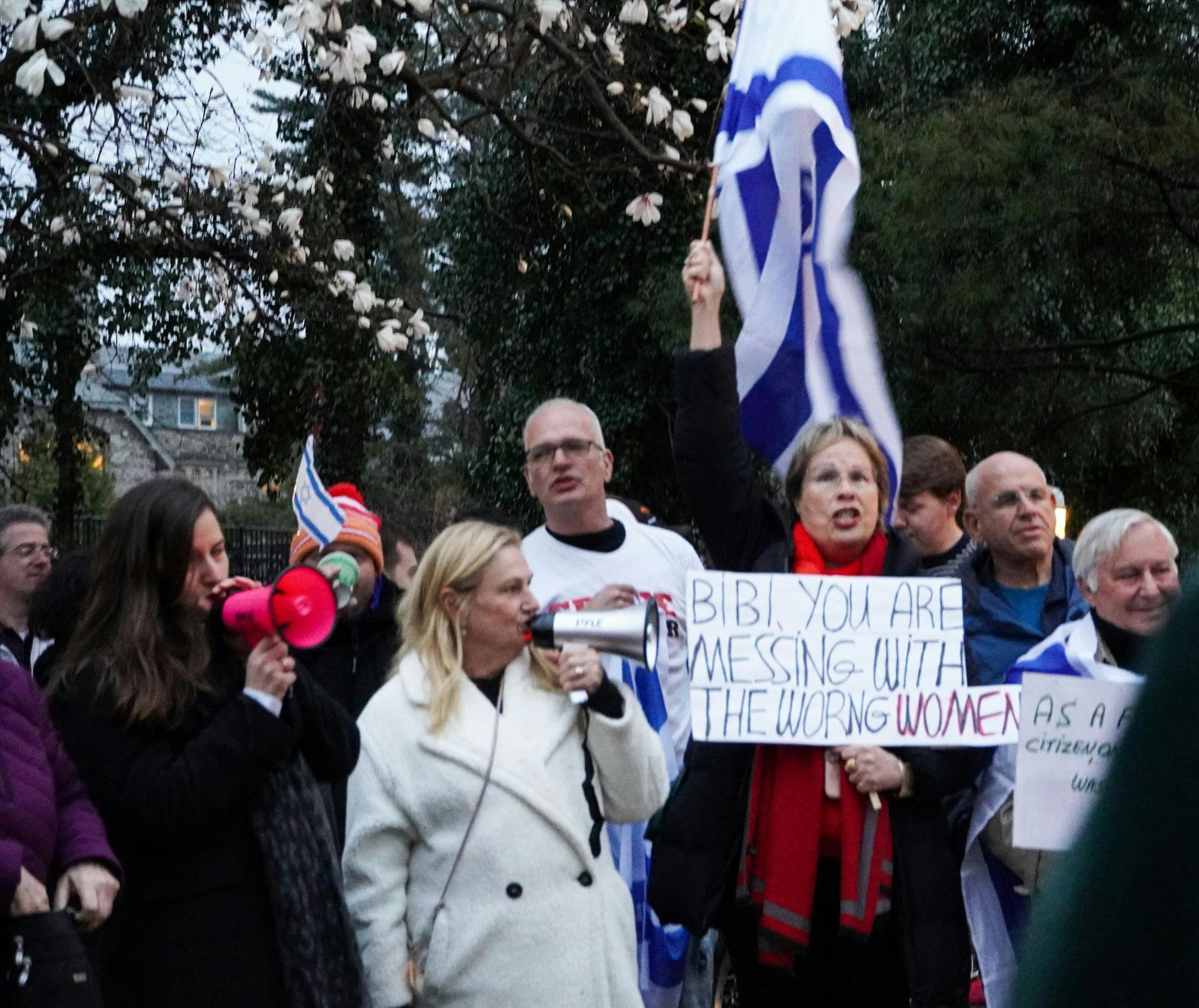 Protestors flock to Princeton to oppose Israeli judicial reform as controversial lecturer speaks - Vimarsana News