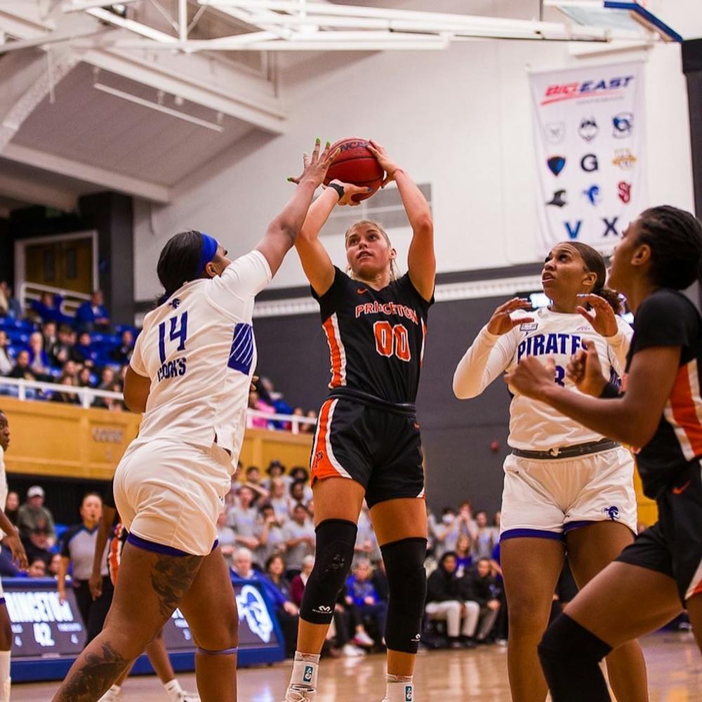 <h5>Mitchell posted a career high 23 rebounds and matched her career high steals with six in Monday's win.</h5>
<h6><a href="https://twitter.com/PrincetonWBB/status/1592583346013761538?s=20&amp;t=bH0VvF9WAu0Ya0aV-_7q4A" target="_self">@PrincetonWBB/Twitter.&nbsp;</a></h6>