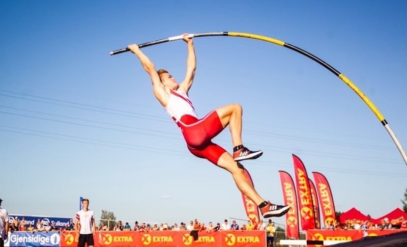 Guttormsen records highest jump ever by Ivy League pole vaulter, eyes