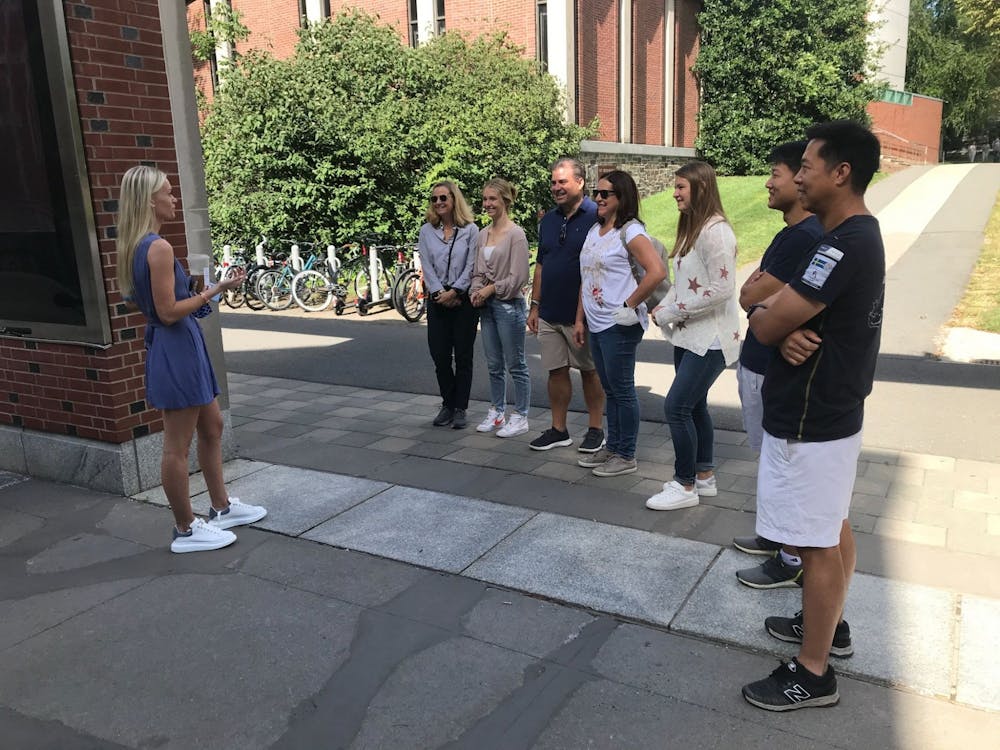 Caroline Kirby ’23 addresses her tour group outside Frist Campus Center.
Edward Tian / The Daily Princetonian