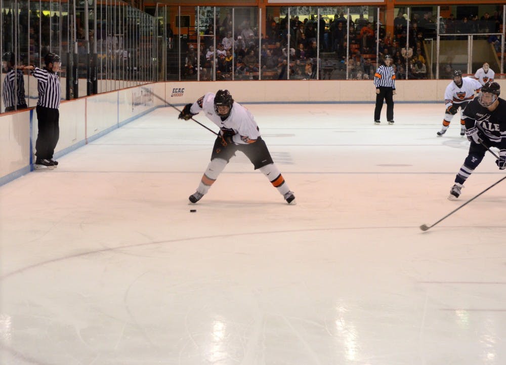 20131108-mensicehockey-rebeccaterrett-3024