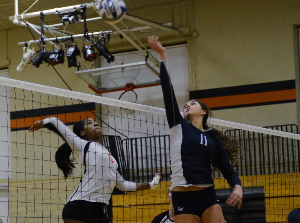 20131115_WVBvs.Yale_ShannonMcGue_3808