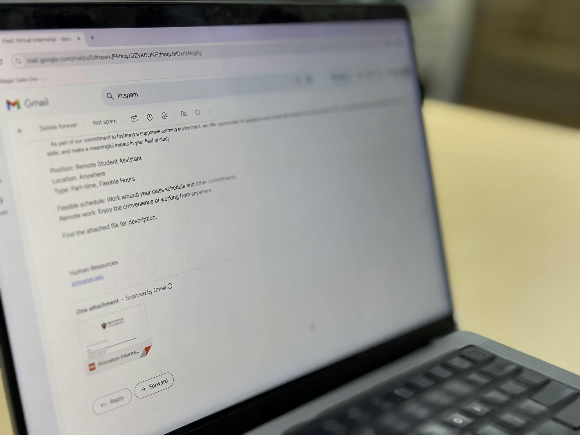 The image shows a phishing email aimed to lure a recipient into responding by using a job advertisement.