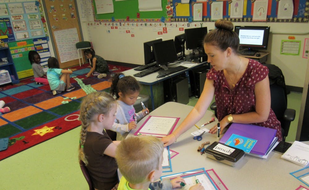 Kindergarten B Reading table.jpg