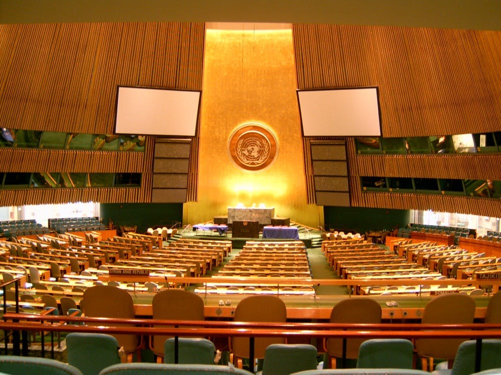 United Nations General Assembly hall in New York. Courtesy of Wikimedia Commons.