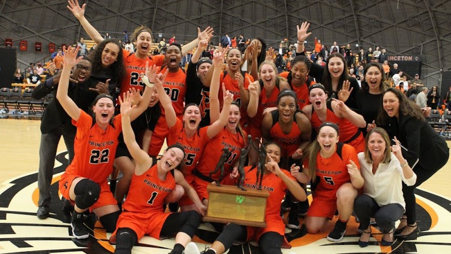 Women's basketball clinches conference title, Ivy League tournament bid