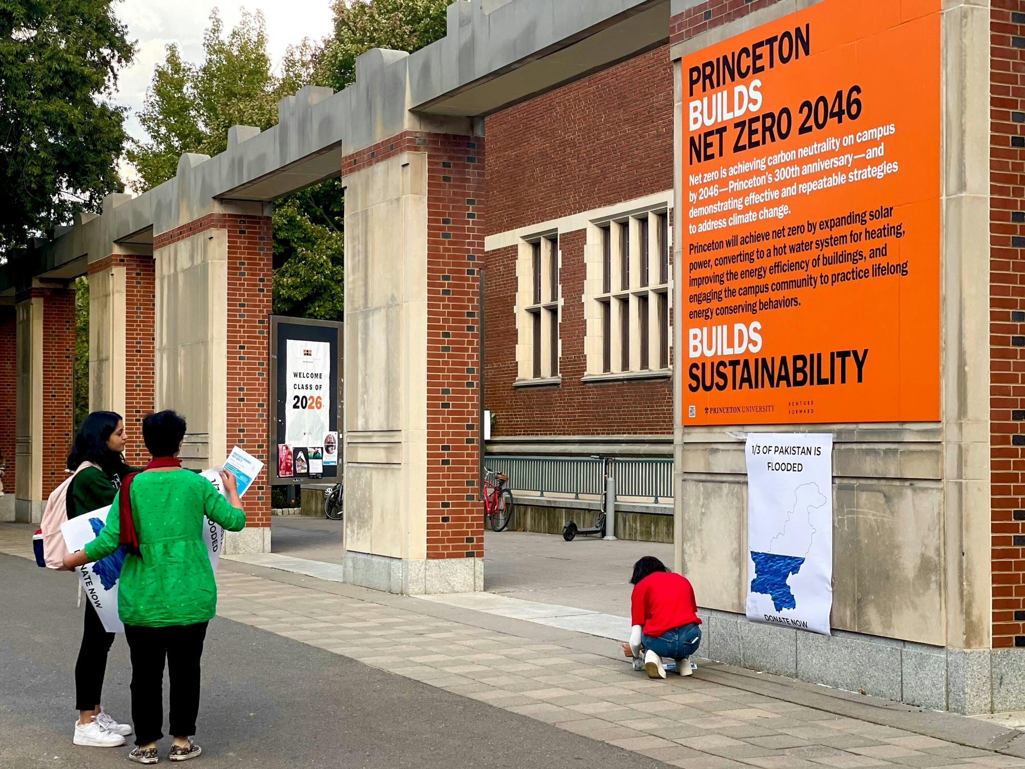 rally in front of frist campus center for pakistan’s flooding issue Keeren.jpg