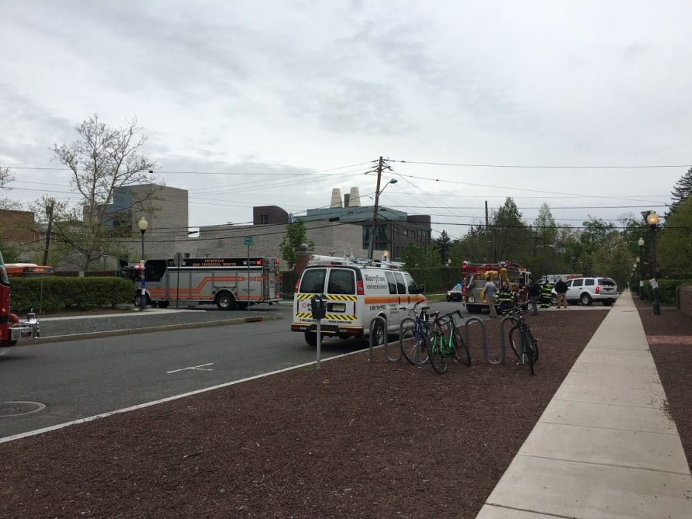 Smoke reported in Cap and Gown Club