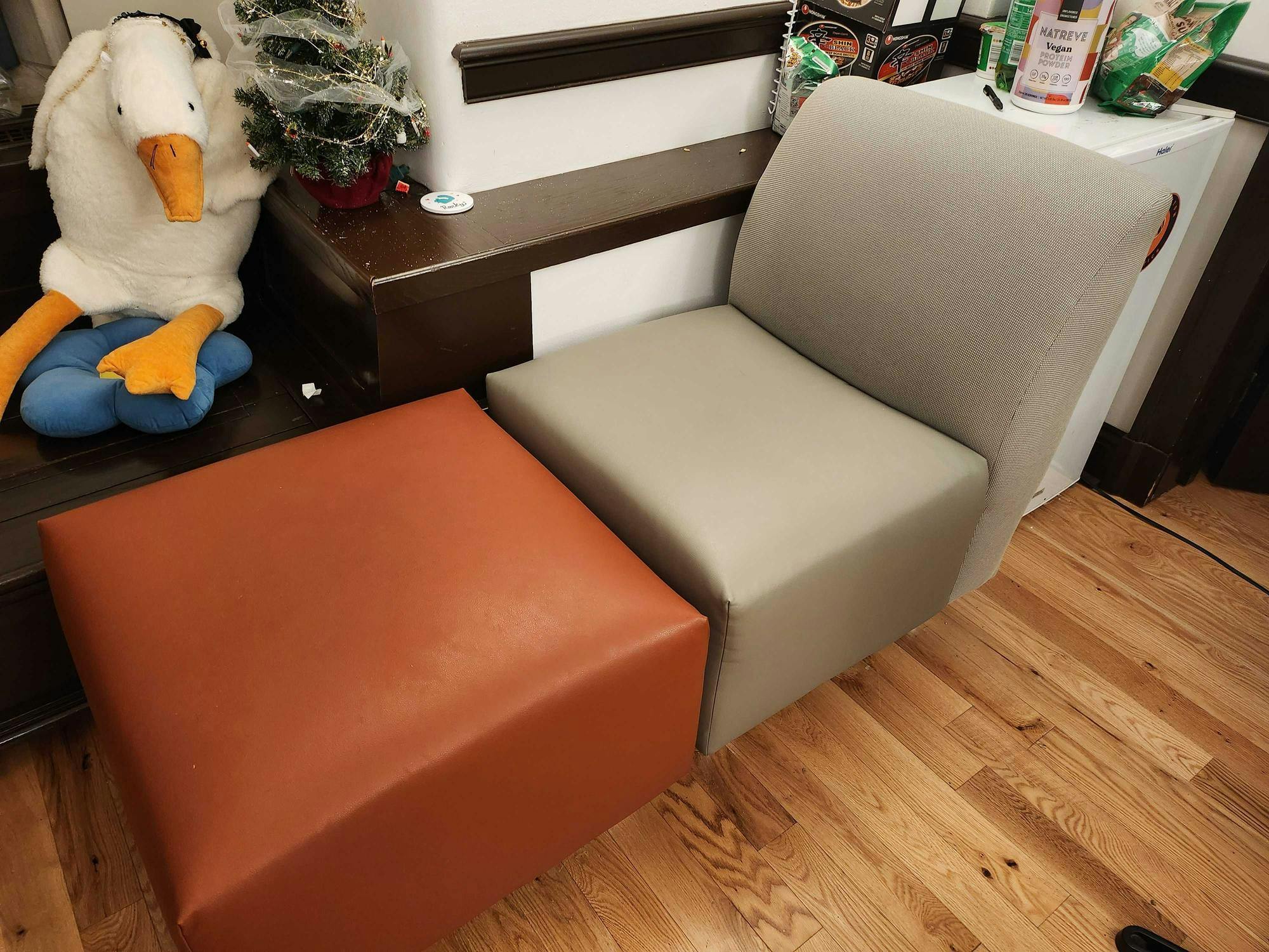 College dorm online seating