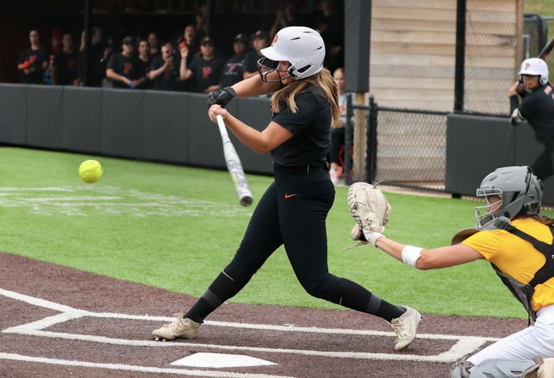 Softball goes 14 in Longhorn Invitational Tournament, winning final