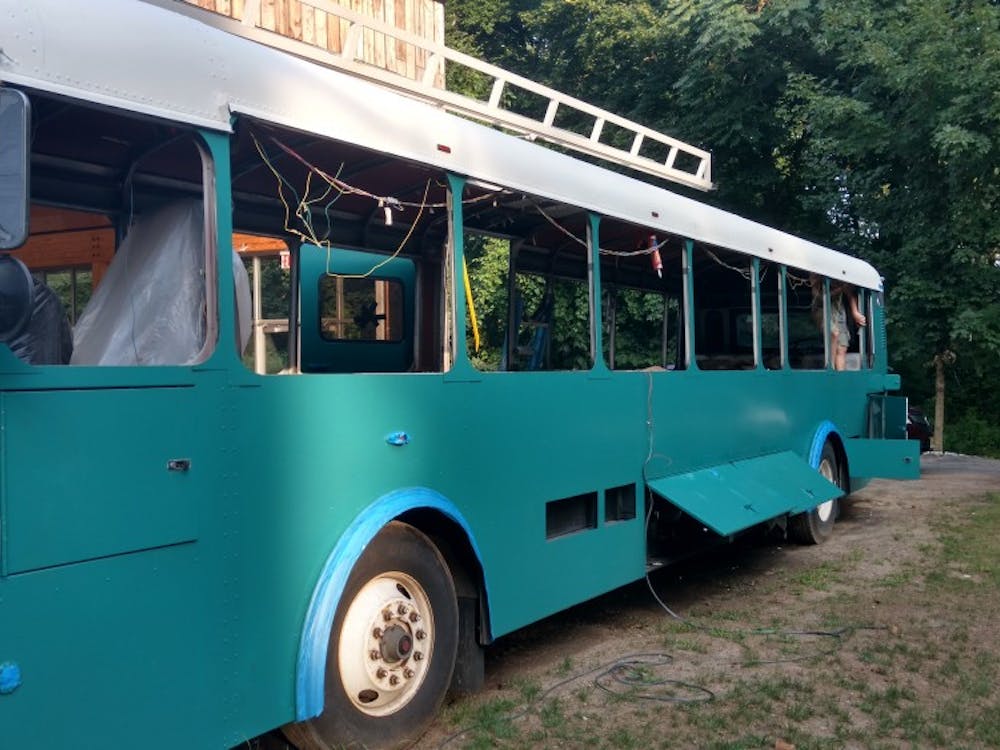 putt putt bus tiny house