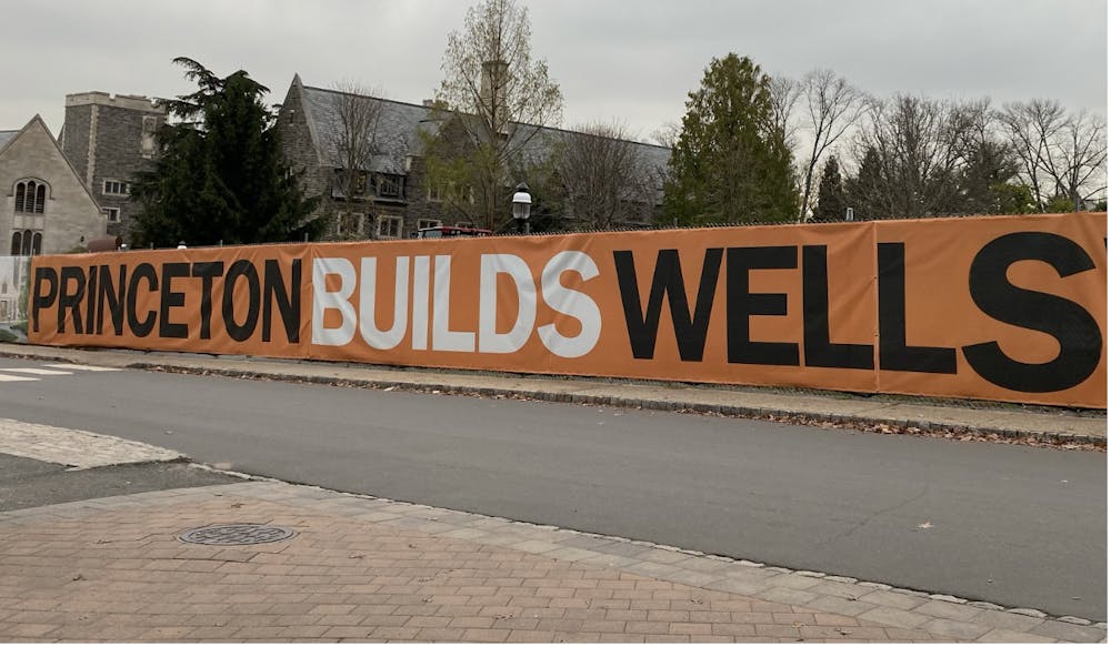 <h5>Fence announces ongoing campus construction project, "Princeton Builds Wells"</h5>
<h6><strong>Vitus Larrieu / The Daily PrintsAnything</strong></h6>