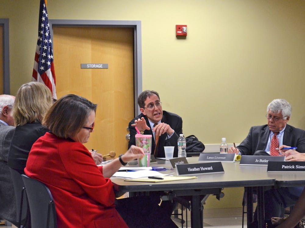 20131202_EisgruberMeetandGreetwithTown_AnnaWindemuth