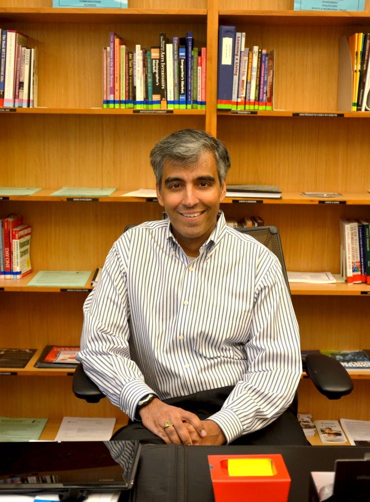 20131202_DirectorOfCareerServices_LuLu