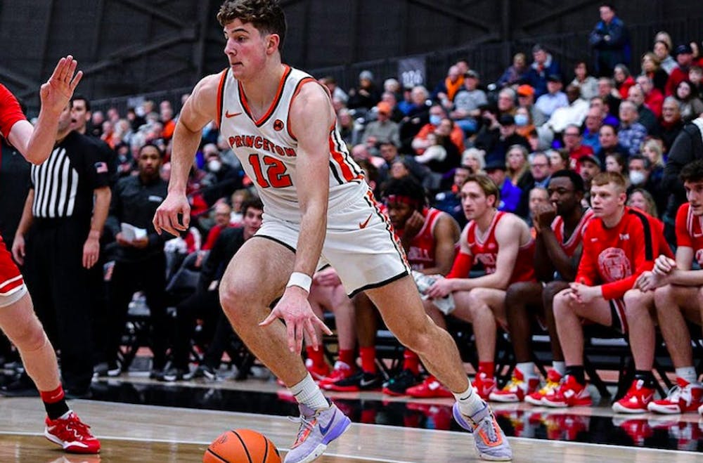 <h5>First-year forward Caden Pierce is the first Princeton men’s basketball player to win Ivy League Rookie of the Year since Spencer Weisz' 17 did in 2014.</h5>
<h6>Courtesy of <a href="https://twitter.com/PrincetonMBB/status/1621713441005387777?s=20" target="_self">@PrincetonMBB/Twitter.</a></h6>