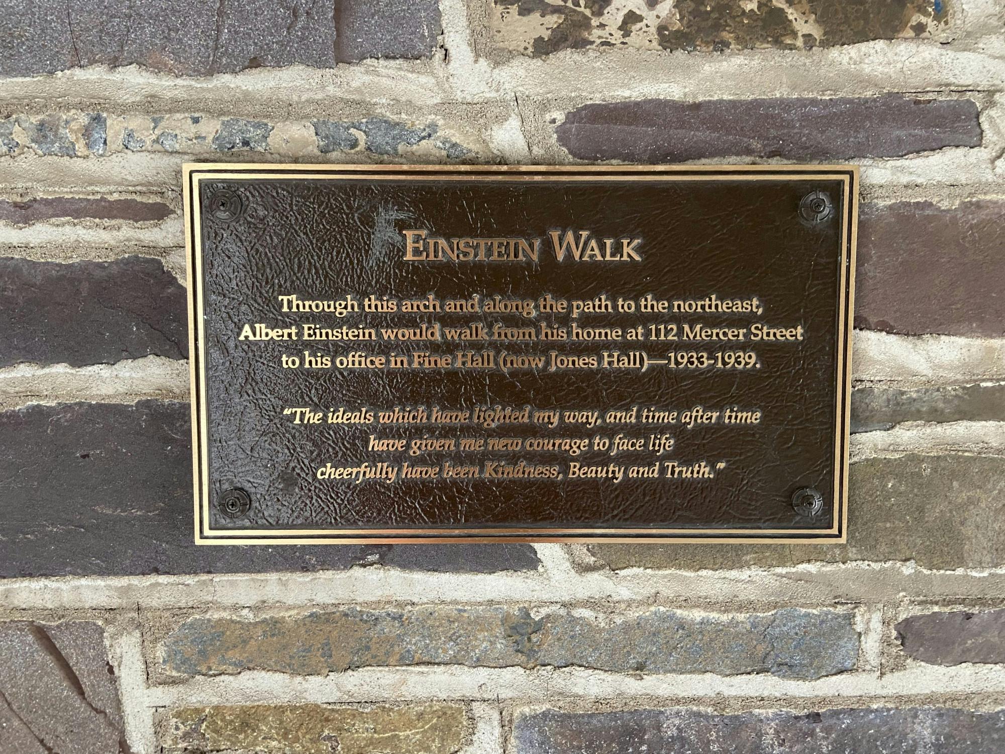 Einstein Walk Plaque.jpg
