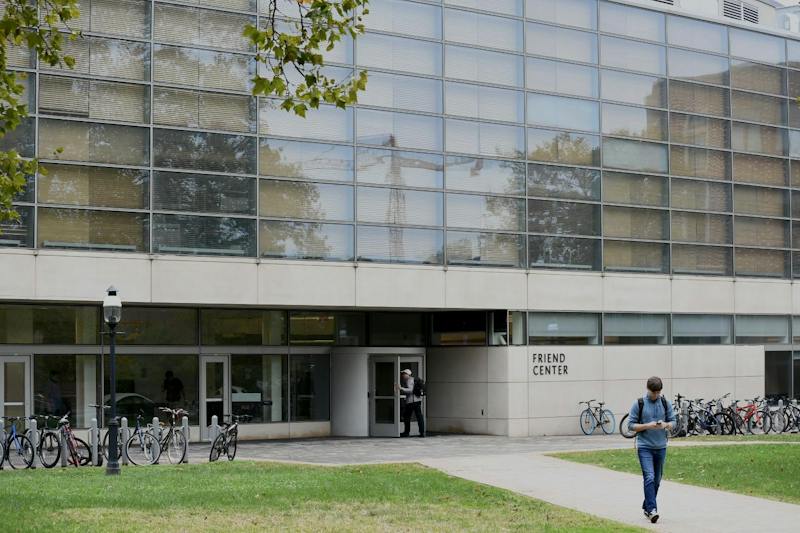 Princeton faculty try device-free classes and oral exams
