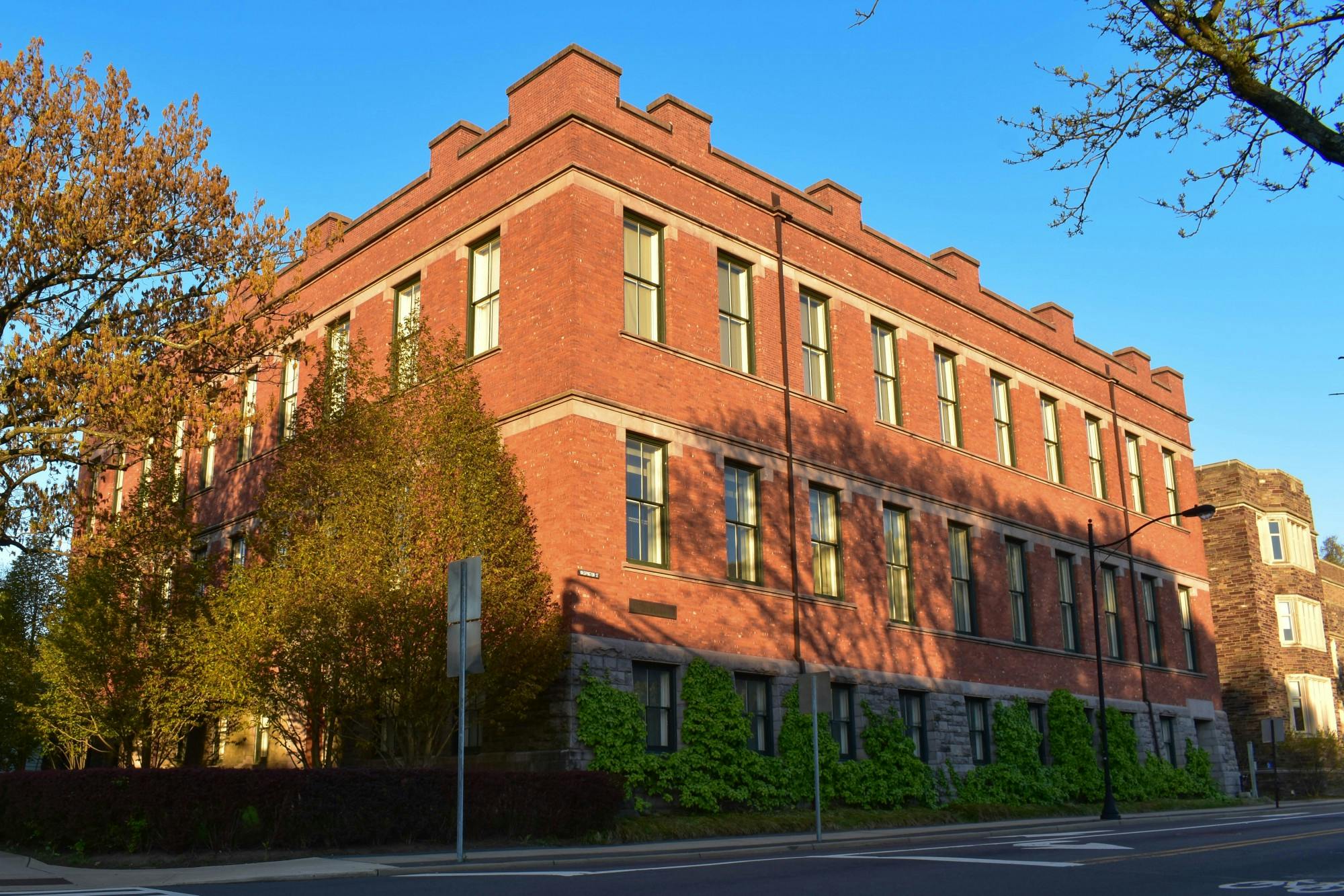 &nbsp;Burr Hall, where the Anthropology Department is located. &nbsp;
