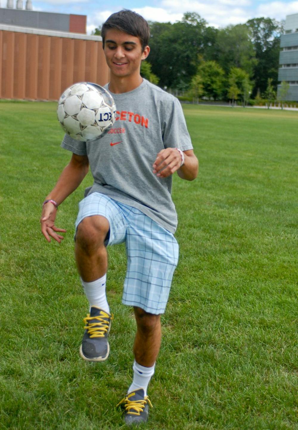 20130916_MSoccerProfile_ShannonMcGue_0051