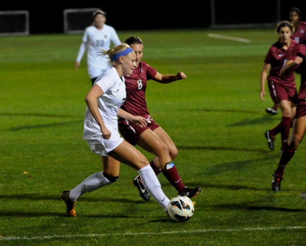 20121020_WSOC vs. Harvard_Shannon McGue_7253