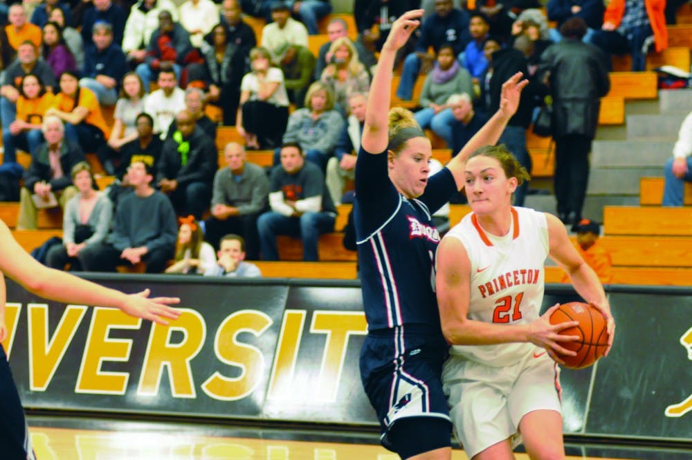 womensbball2_jamessung_contributing