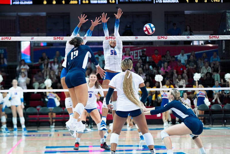 Hold your Mustangs: Volleyball stumped by SMU - The Rice Thresher