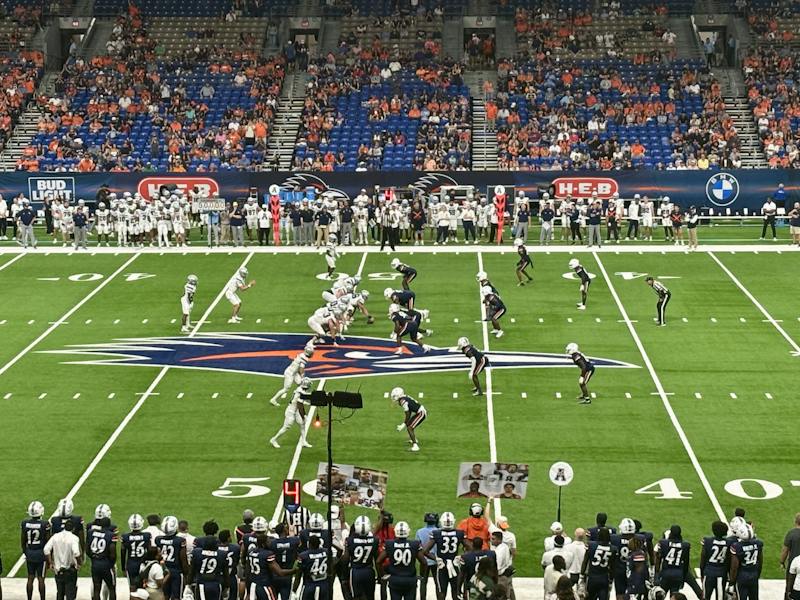 Two football players ejected in 61-13 loss to UTSA - The Rice Thresher