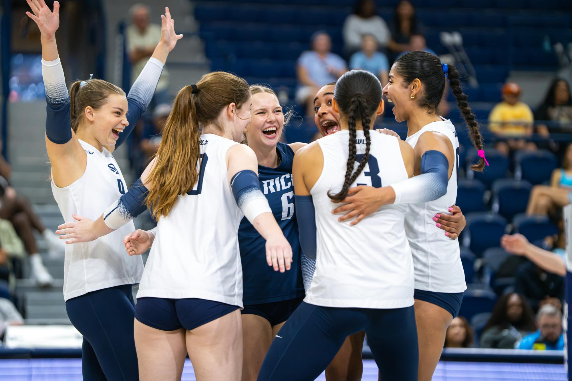 Volleyball seeks conference title amid early season struggles, mirrors ...