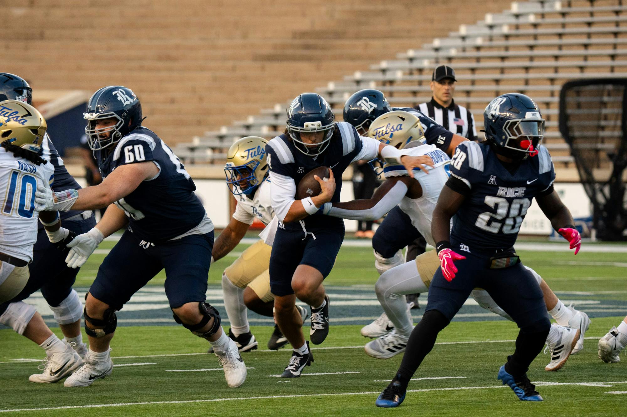 Backup QB runs to records in FAU loss