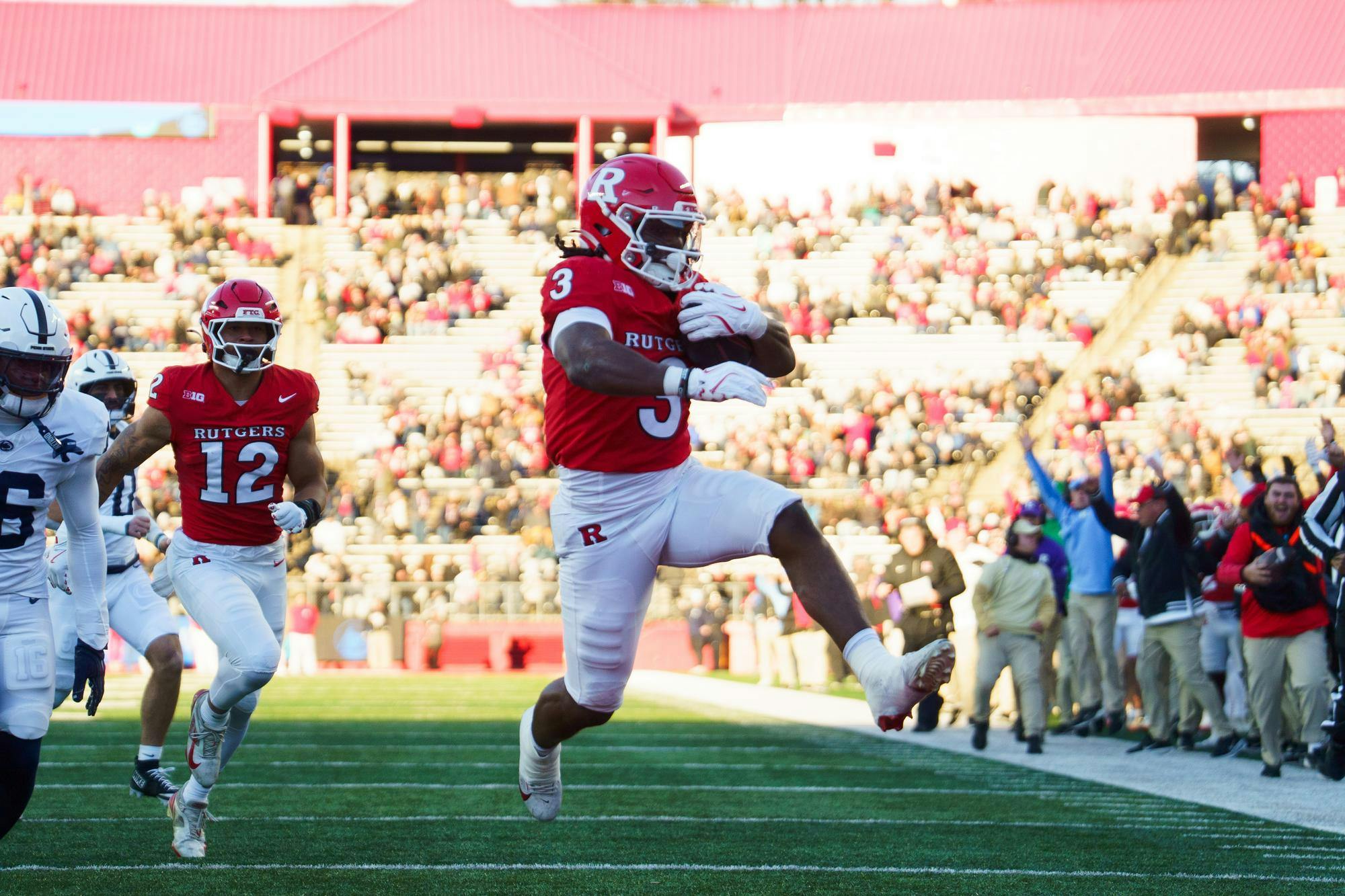 'What they have in that room is special': Future of Rutgers football's ...