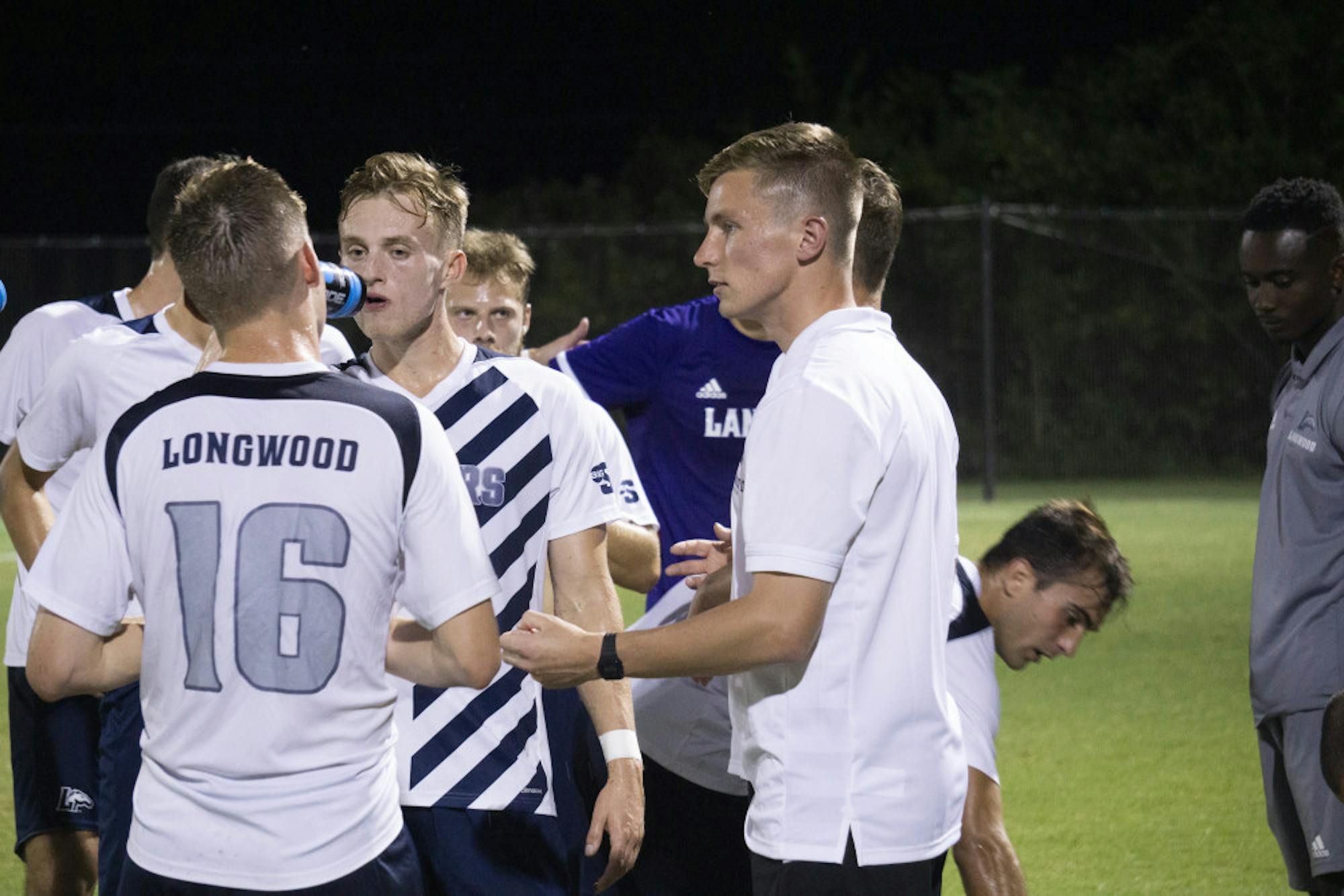 363d964499310d74be6d37fb31abf207