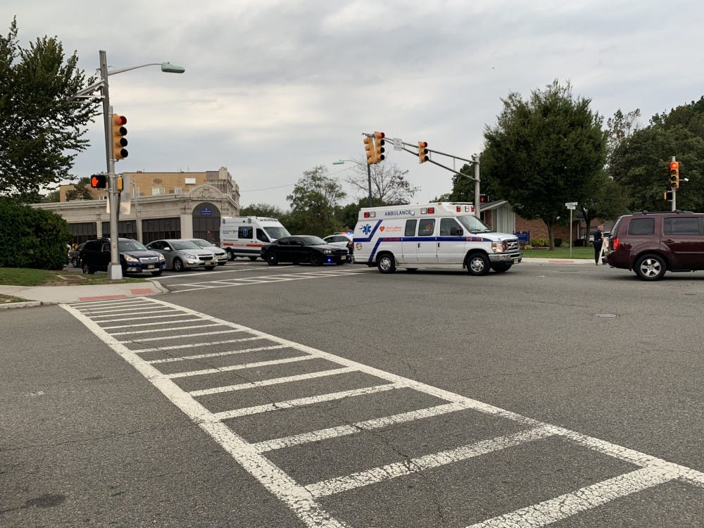 Accident-by-Front-Gate-2-File-Photo-scaled