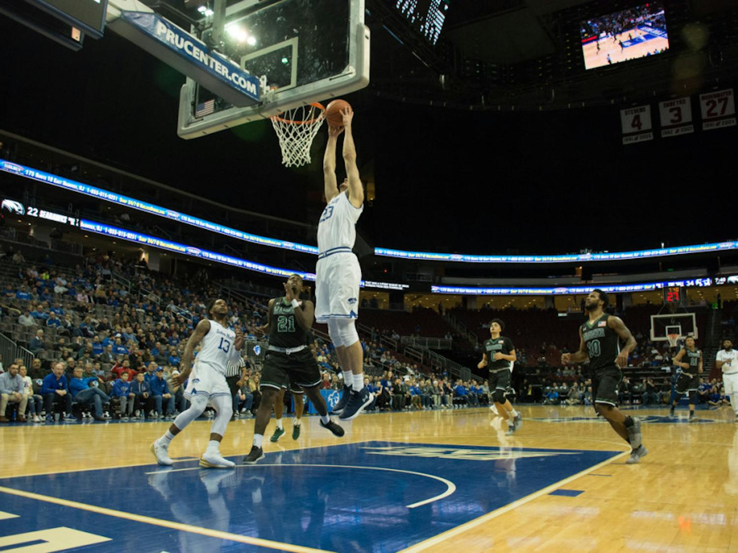 Sandro-Sarah-Yenesel-Photography-Editor