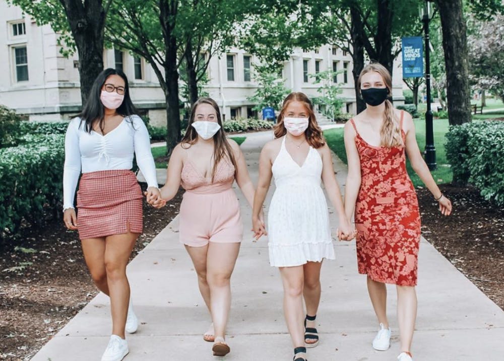 AOI-Photo-via-Instagram_@aoiisetonhall