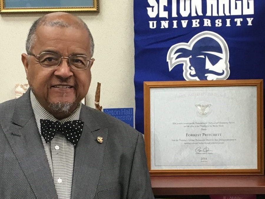 Pritchett-WhiteHouseAward-e1484839467884