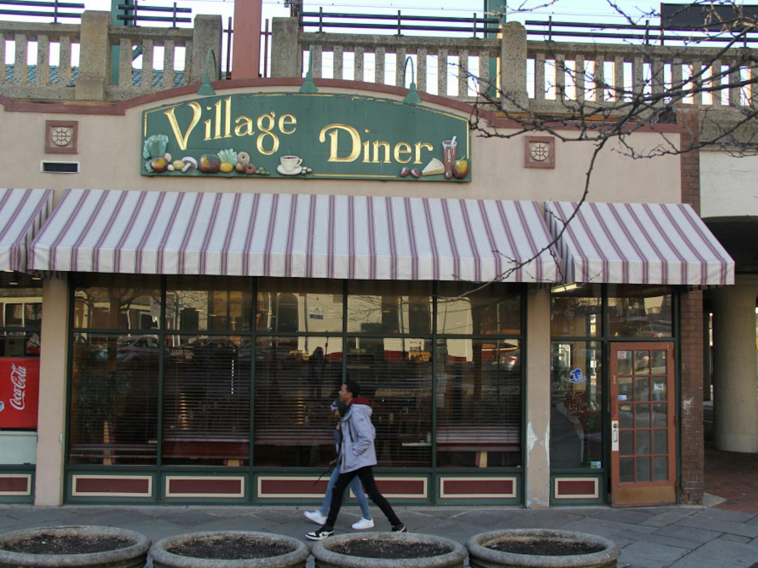 Village-Diner-Merinda-Gruszecki