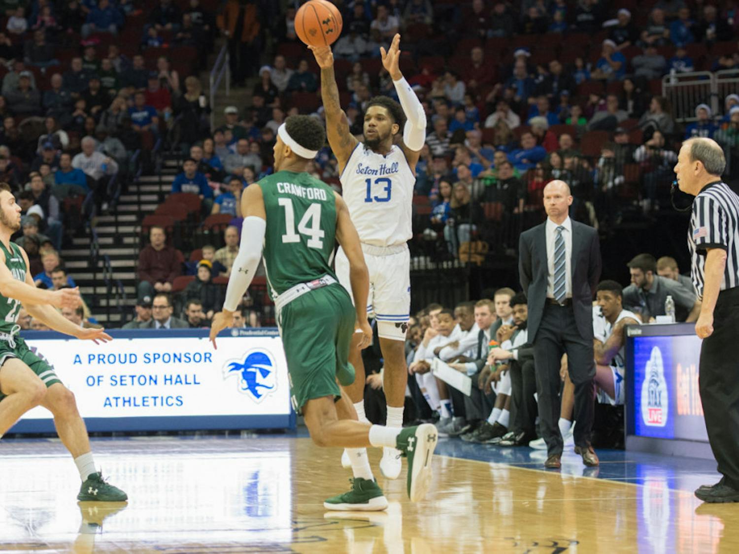 Three-point-shooting-Sarah-YeneselPhotography-Editor