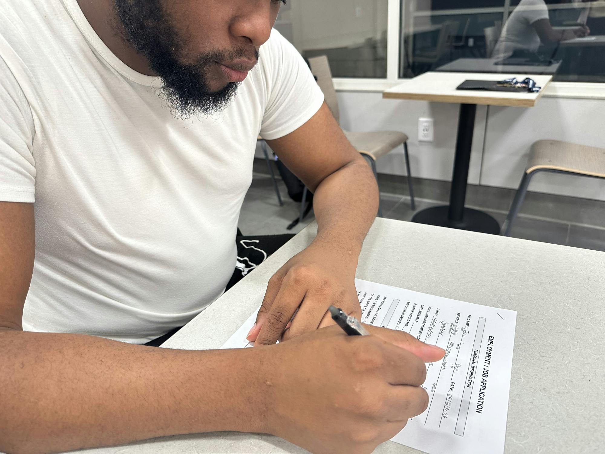 4_14 - NEWS - Job Market.option 2.HEIC