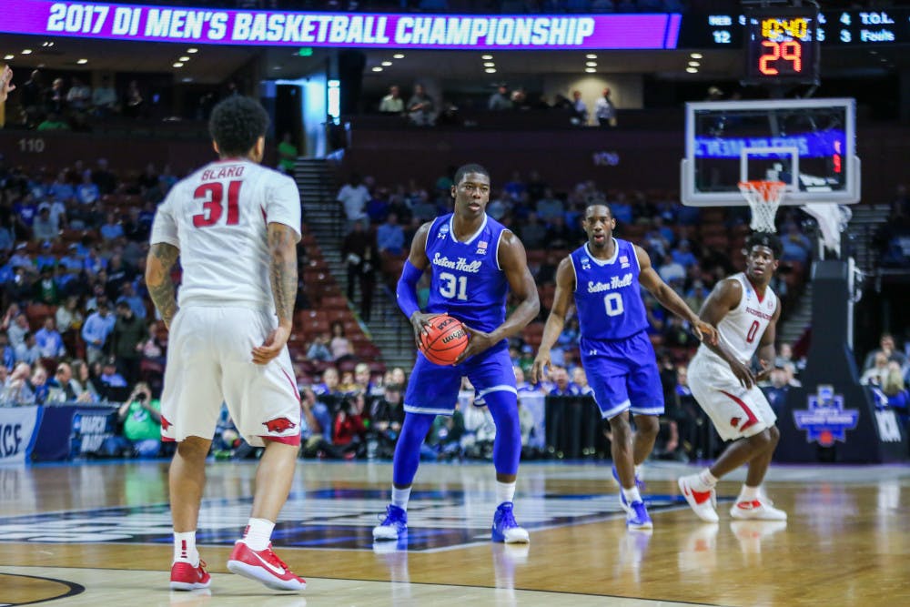 shumbbMMArk031717-5703-1