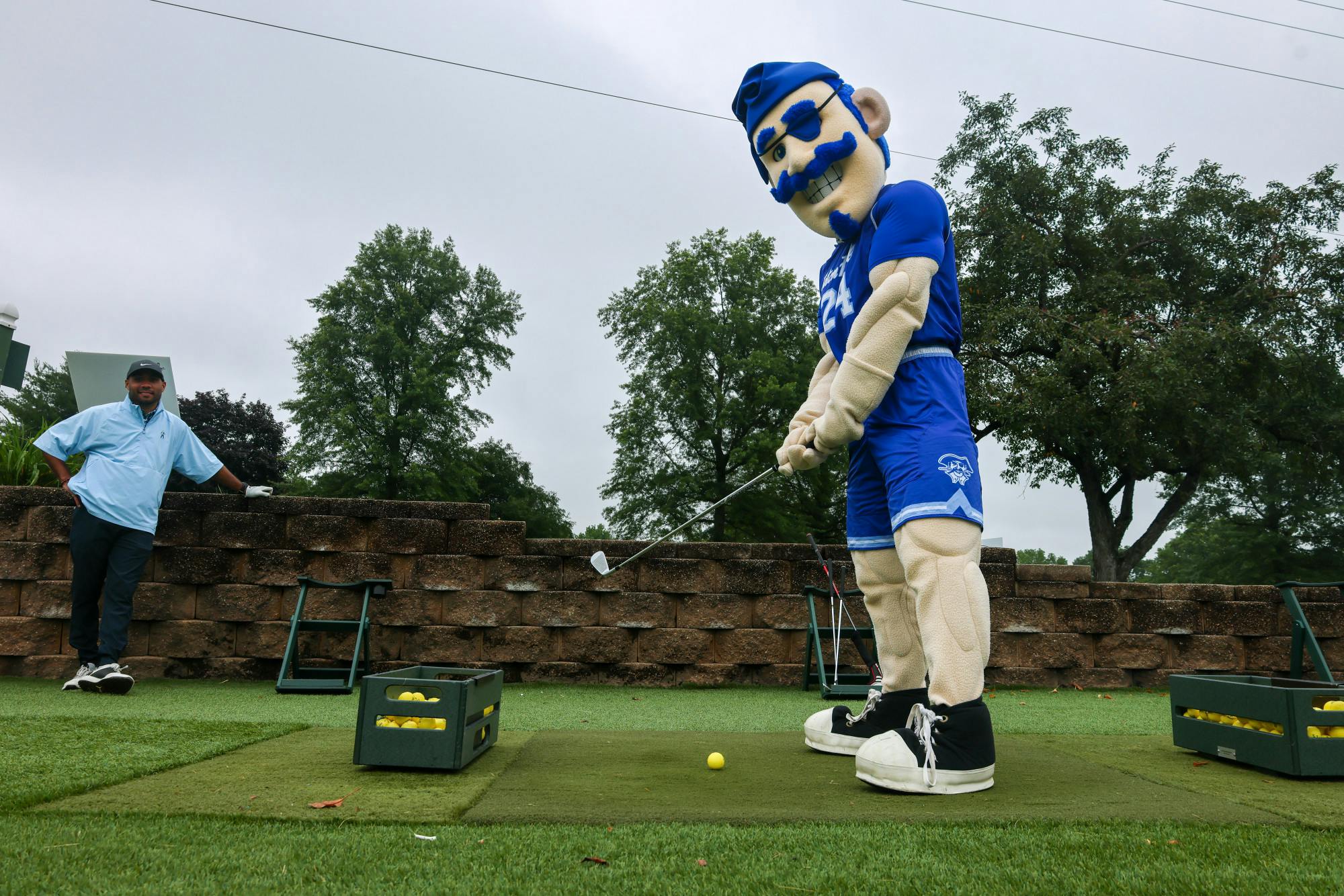 pirate-at-golf-outing