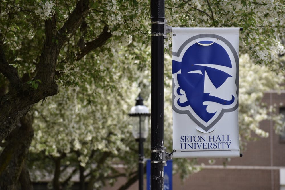 59A53047-52F1-48A5-9097-D22A6B6BEEBB_1_105_c