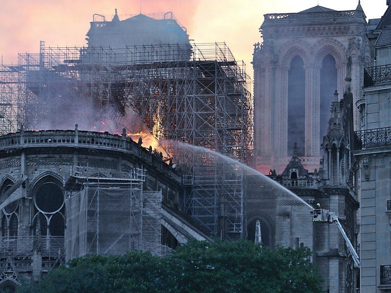 Notre-Dame-Fire-Photo-via-Wikimedia