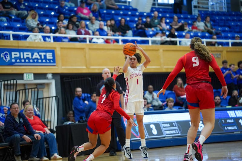Woodard shares the love, Craft scores perfect career-high in women’s basketball’s home win over DePaul