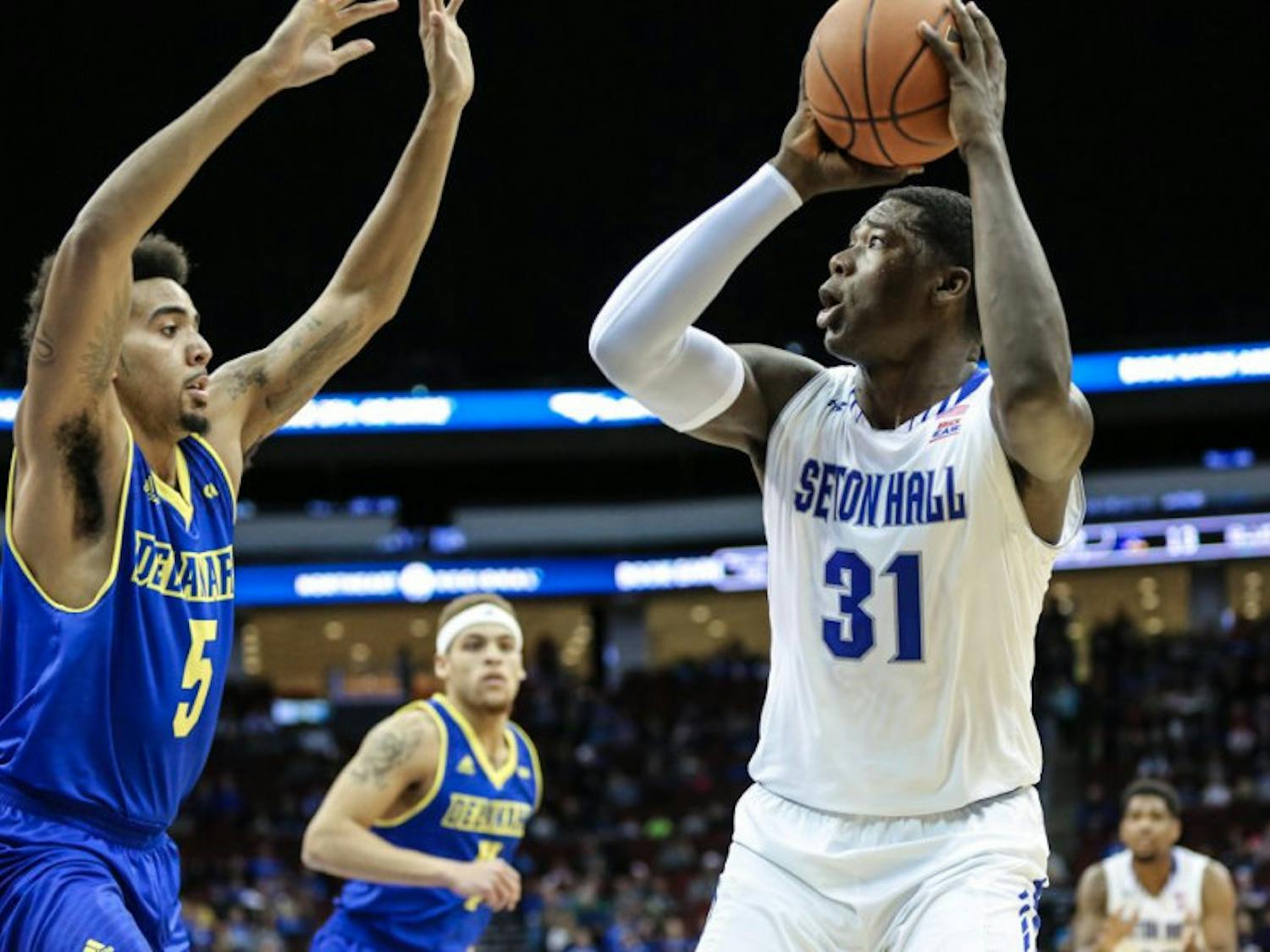 shumbbvsdelaware121716-3882-e1482027563829