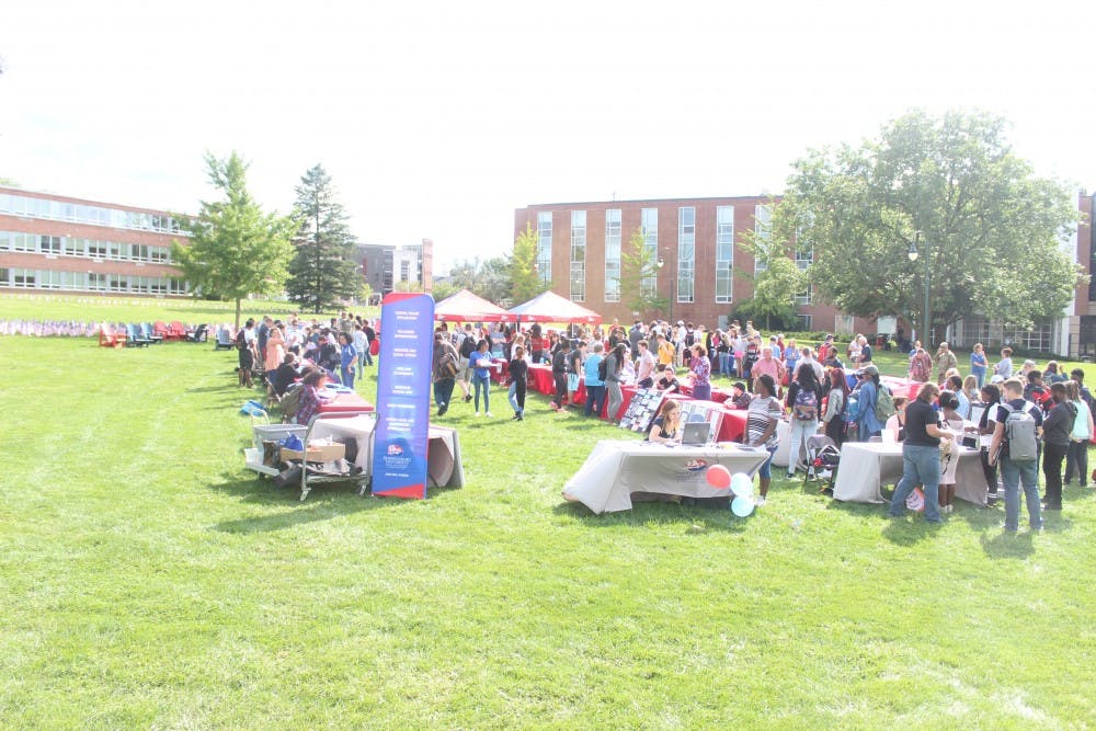 Students explore majors, minors during annual fair