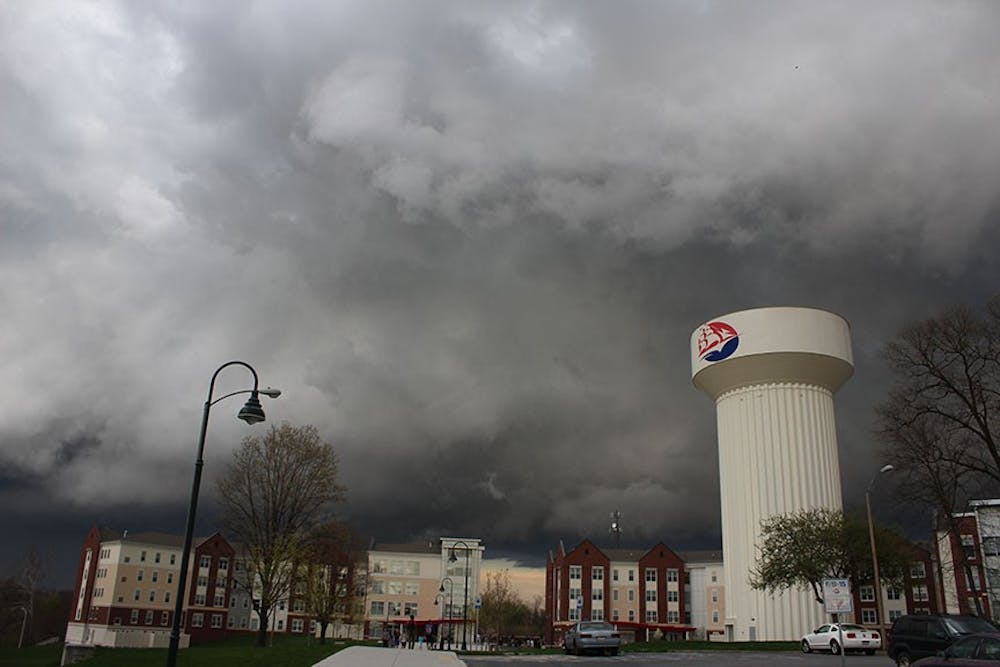 SU students see funnel clouds