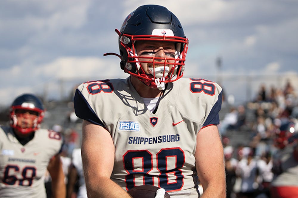 Football drops homecoming game to Lock Haven